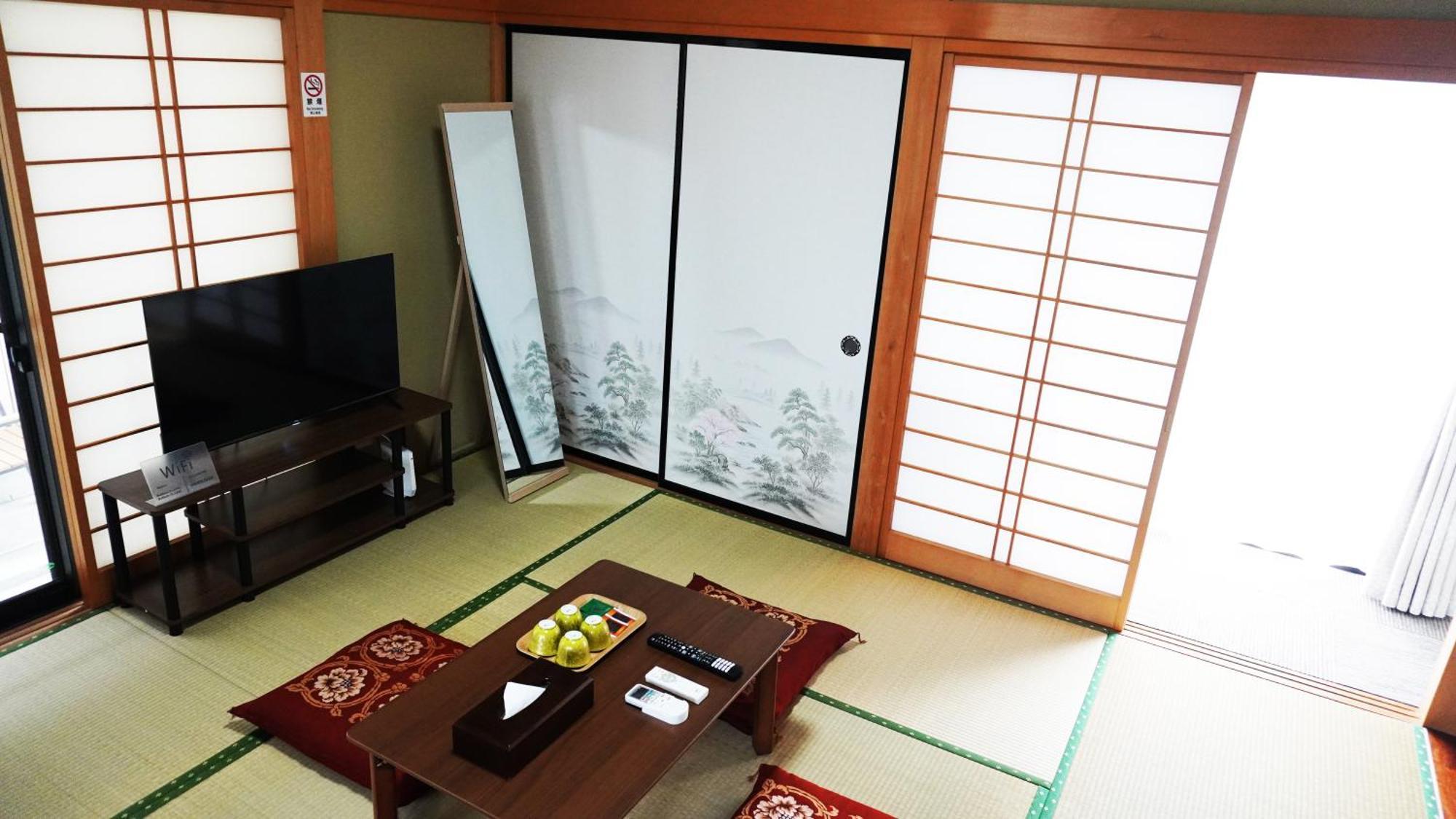 富士山を眺められる宿 ゲストハウス花水木 Nishikatsura Buitenkant foto